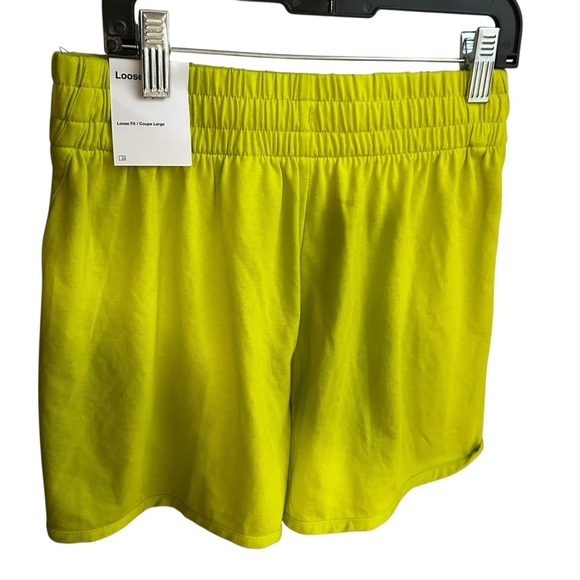 Nike Girls Training Shorts DX4965-308 Neon Green Size M NWT - Picture 6 of 7